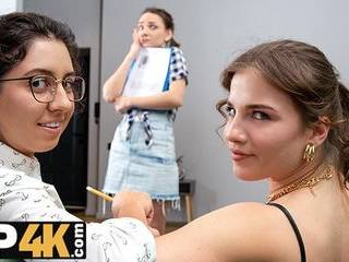 Лесбиянки попки видео
