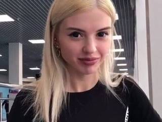 Порно девки тошнит от спермы нарезка